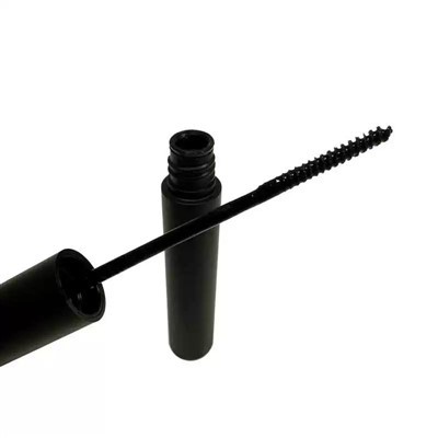 Geriausi blakstienų klijai klasterių blakstienoms